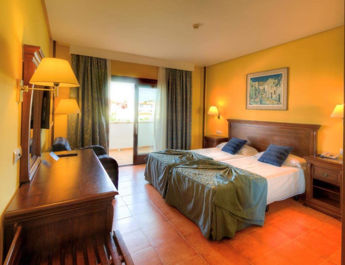 Hotel Porfirio Zahara de los Atunes Εξωτερικό φωτογραφία